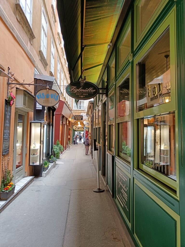 Figlmüller Vienna passageway