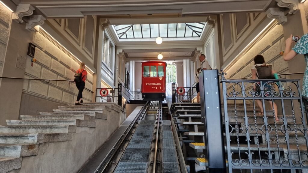 Zurich Polybahn valley station