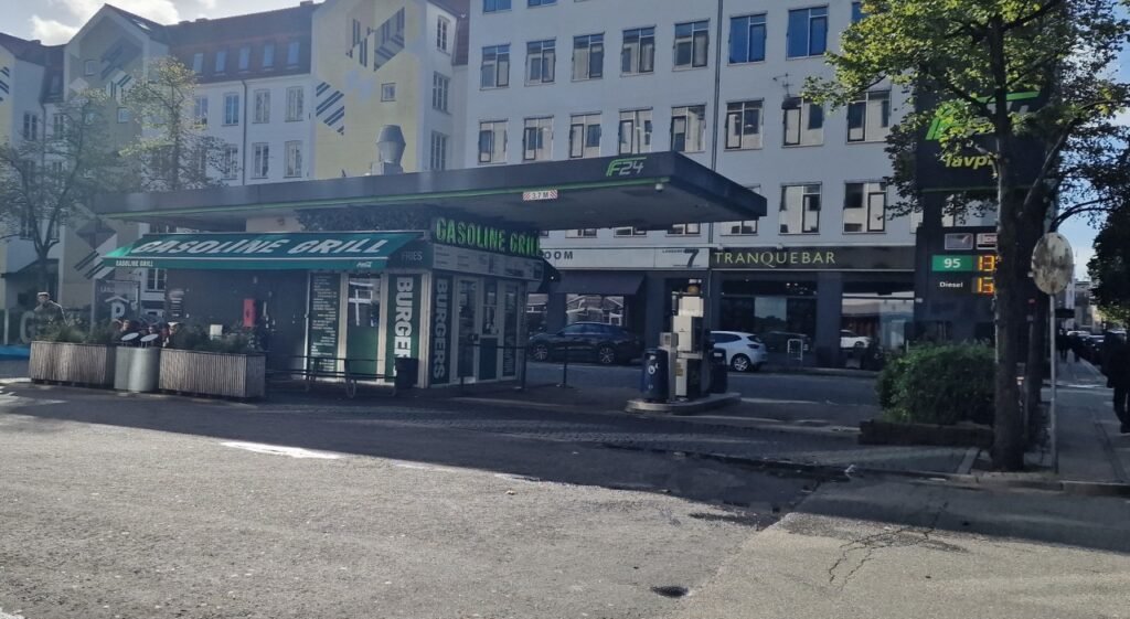 Gas station burger Copenhagen