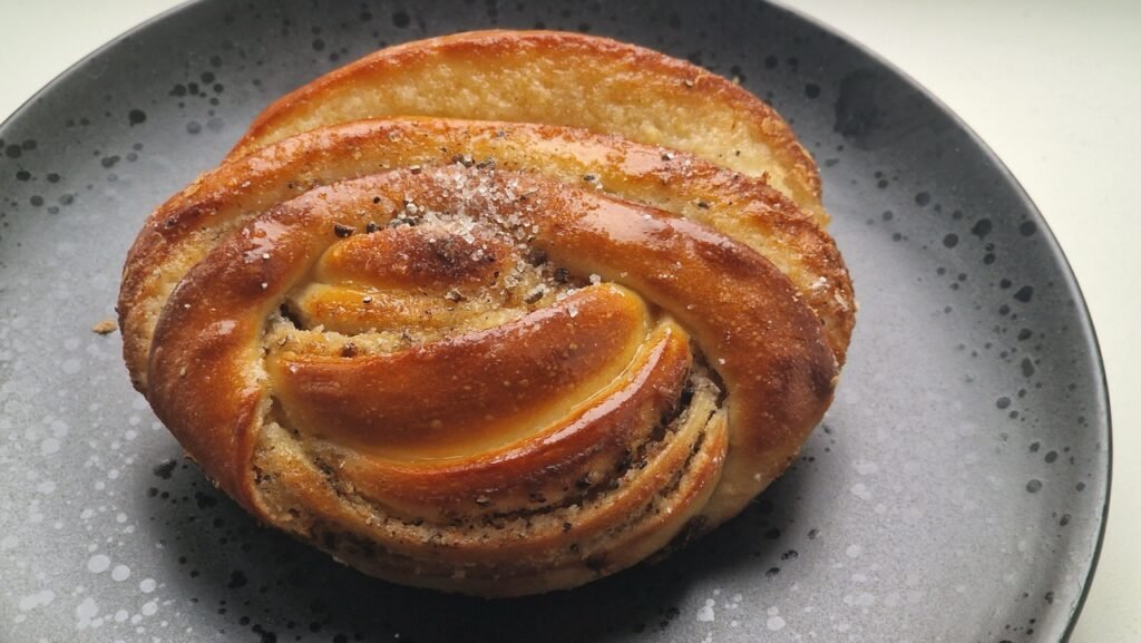 Andersen bakery cardamom bun