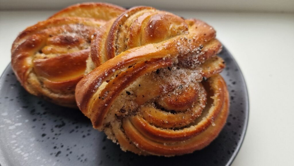 Andersen bakery cardamom buns