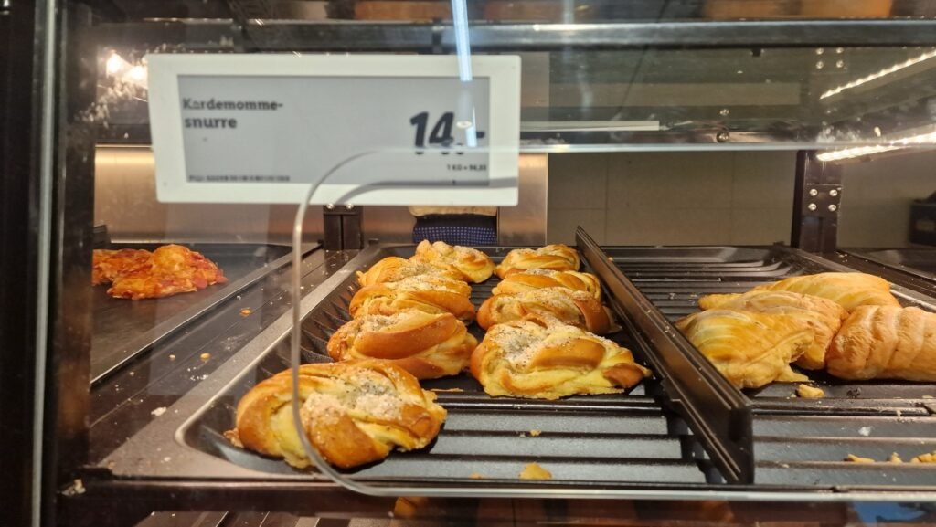 Cardamom buns in Lidl in Copenhagen